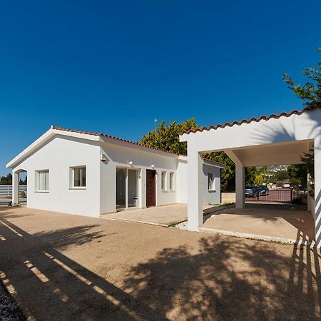 Bungalow Casa Bonita By Ezoria Villas Корал-Бэй Экстерьер фото